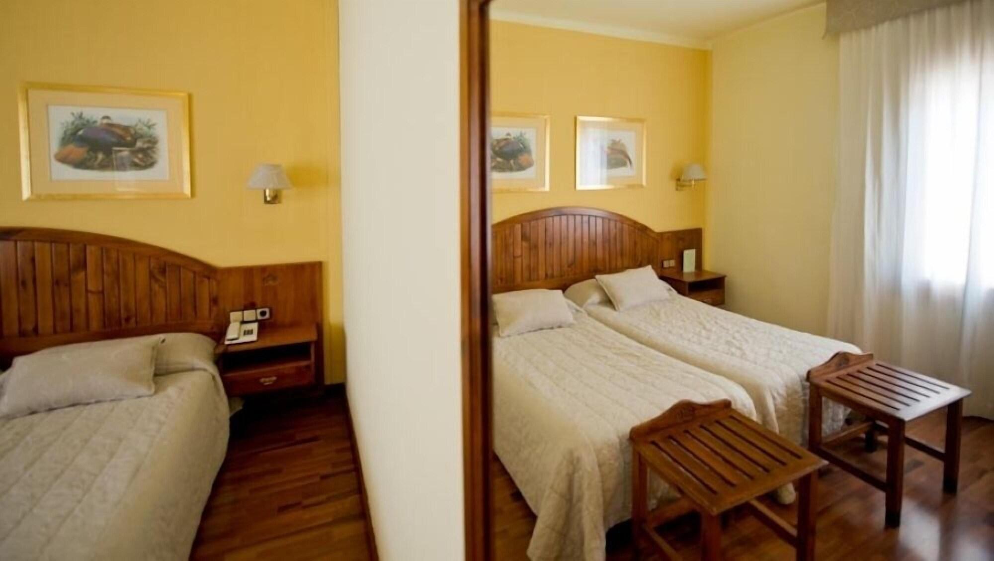 Hotel Restaurant Pessets & Spa Sort Dış mekan fotoğraf
