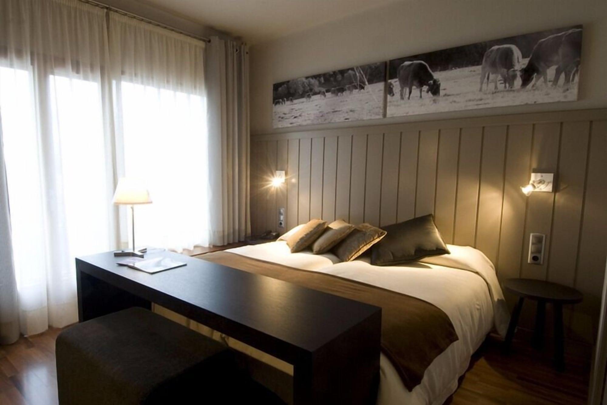 Hotel Restaurant Pessets & Spa Sort Dış mekan fotoğraf