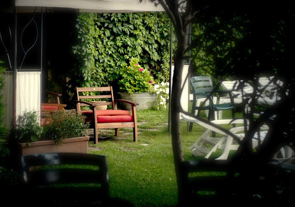 Hotel Restaurant Pessets & Spa Sort Dış mekan fotoğraf