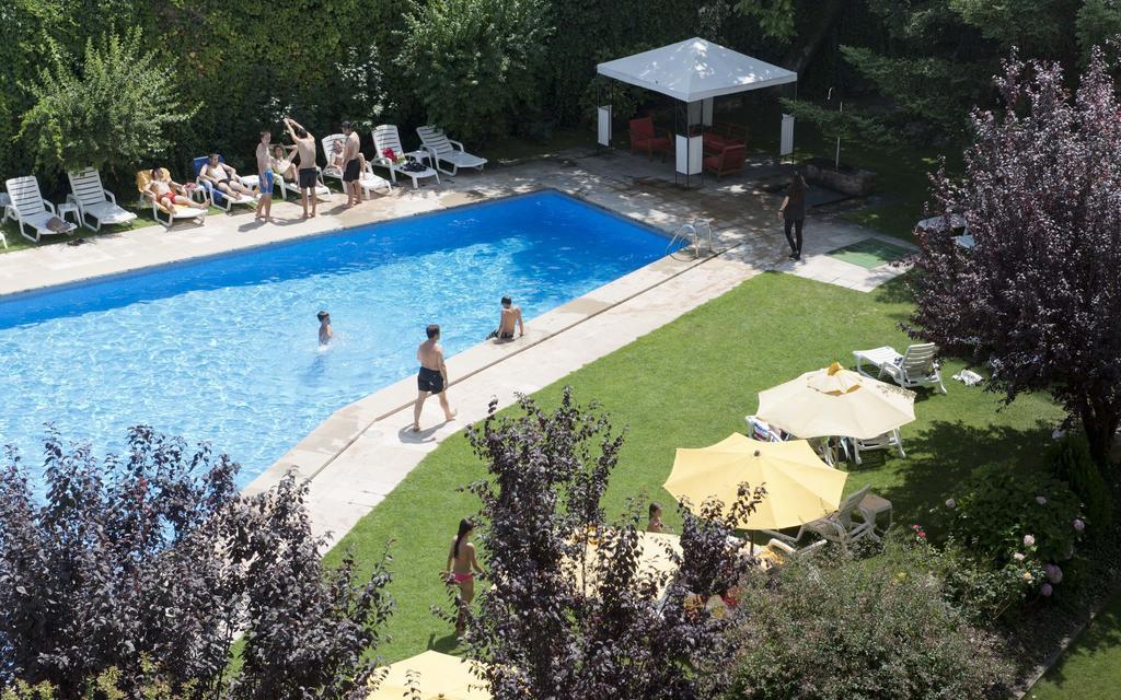 Hotel Restaurant Pessets & Spa Sort Dış mekan fotoğraf