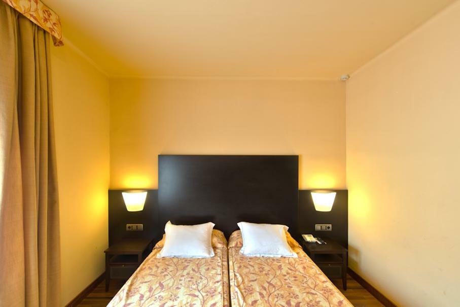Hotel Restaurant Pessets & Spa Sort Dış mekan fotoğraf